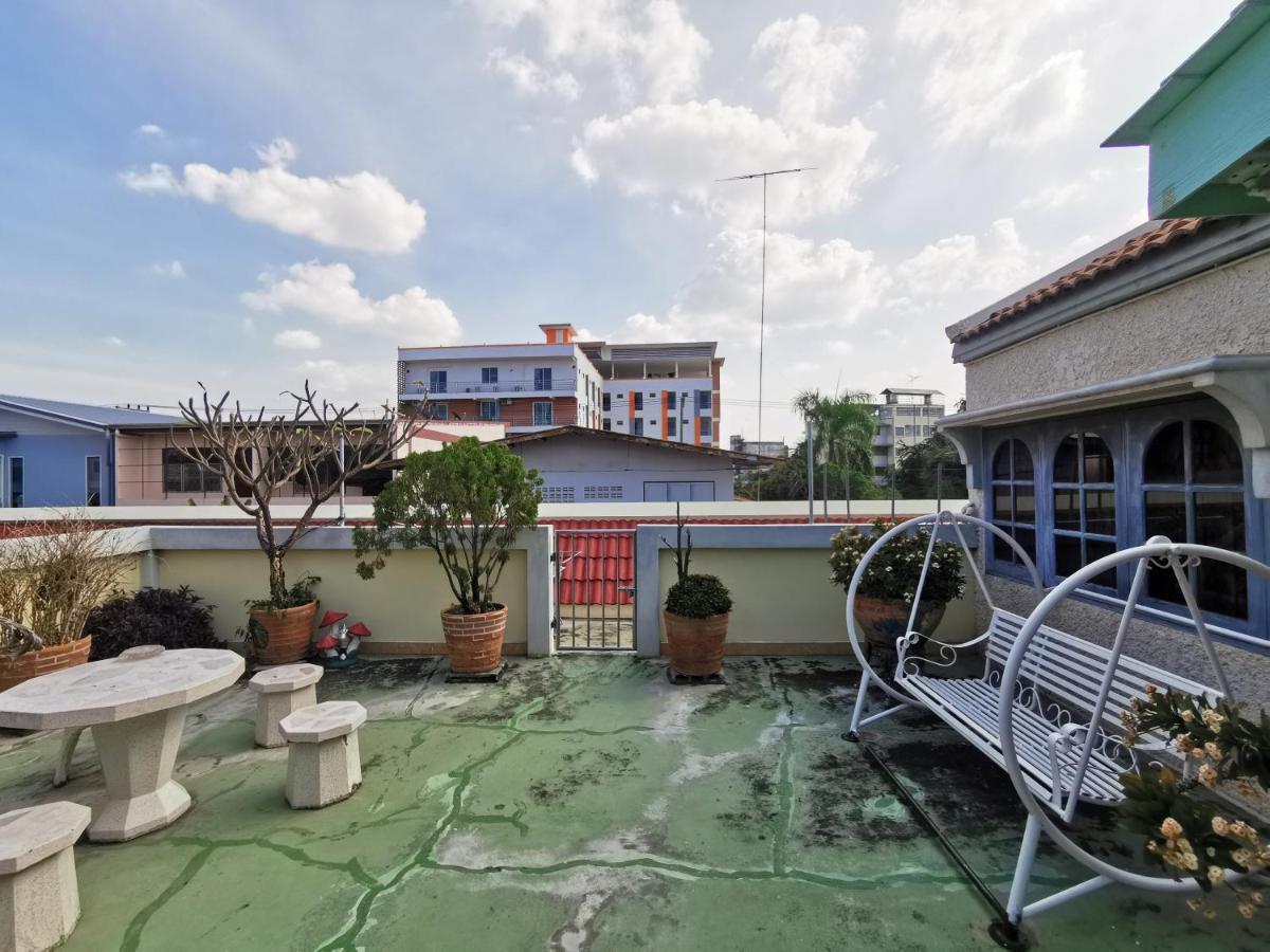 Samiya Guesthouse Бангсен Екстер'єр фото