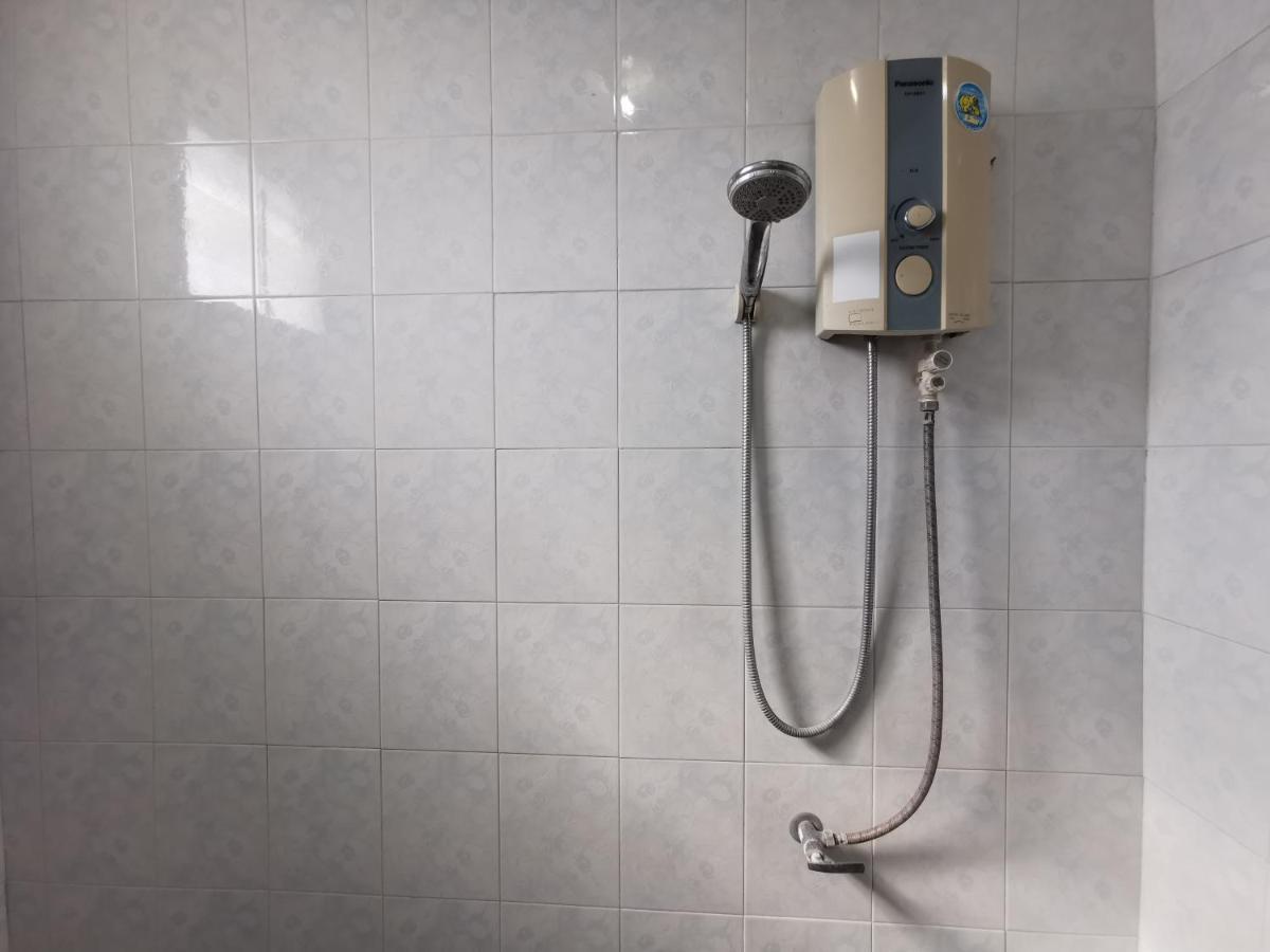 Samiya Guesthouse Бангсен Екстер'єр фото